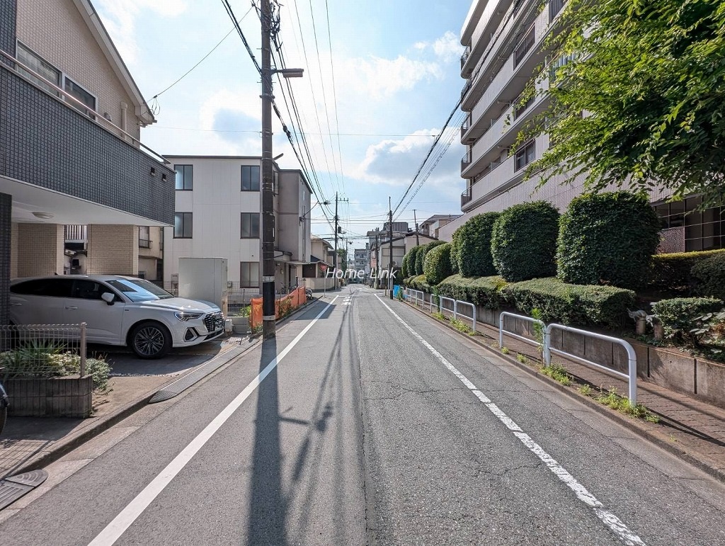 板橋桜川パーク・ホームズ　南側 前面道路